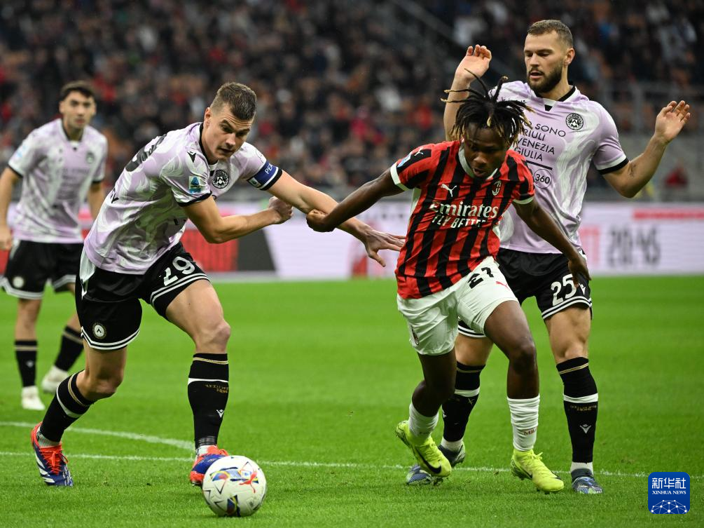 关于AC米兰客场不敌乌迪内斯，遭遇连败的信息