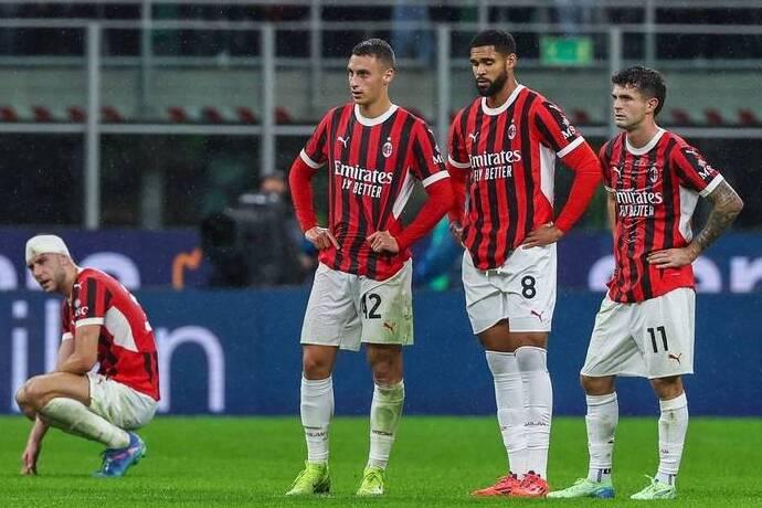 关于AC米兰客场不敌乌迪内斯，遭遇连败的信息