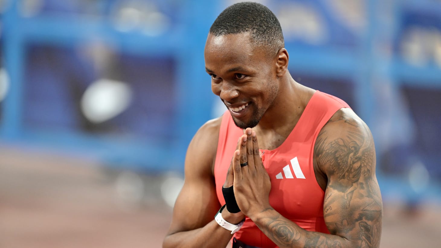 包含跳远飞翔！南非选手刷新纪录夺冠的词条