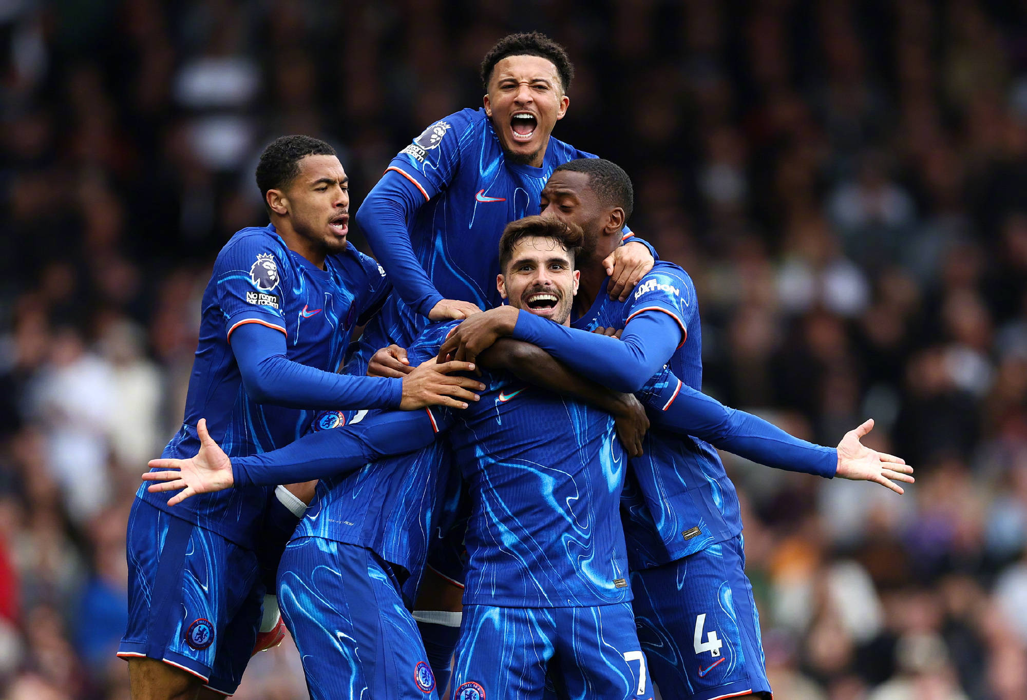 关于切尔西逆袭利物浦，英超冠军之路曲折多舛的信息