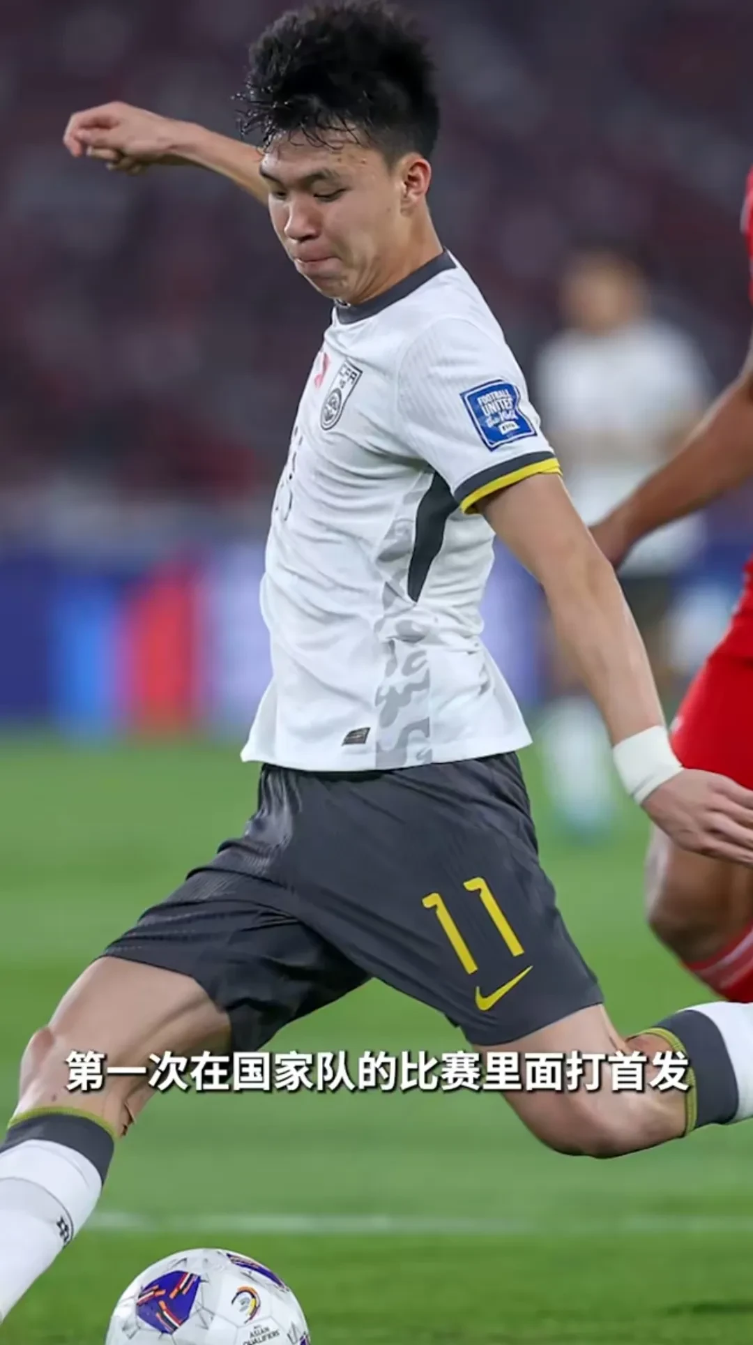 包含新晋足球天才迎来首秀,表现抢眼吸引球迷目光的词条 包含新晋足球天才迎来首秀,表现抢眼吸引球迷目光的词条