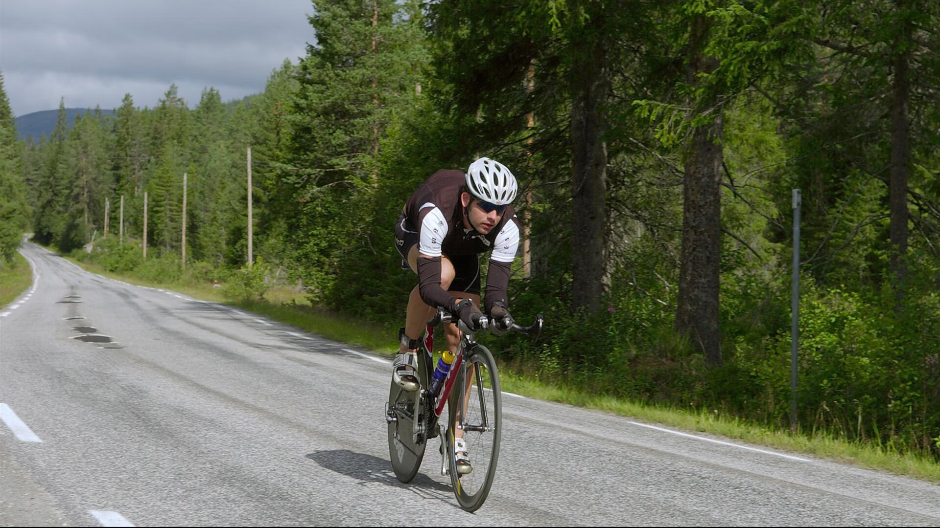 芝加哥的寂静与轰鸣，武切维奇在季后赛之夜的唯一性证明