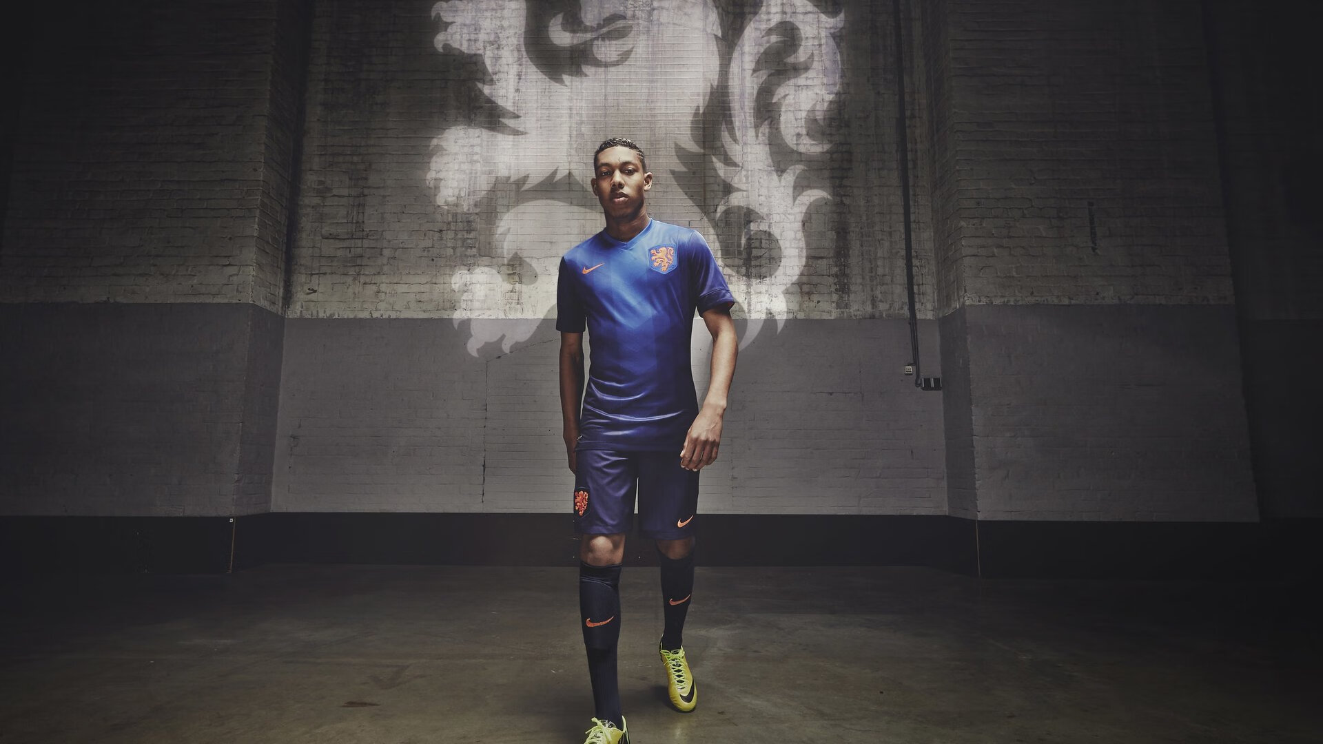 基耶萨一锤定音，希腊战术完胜马里锁定关键战局